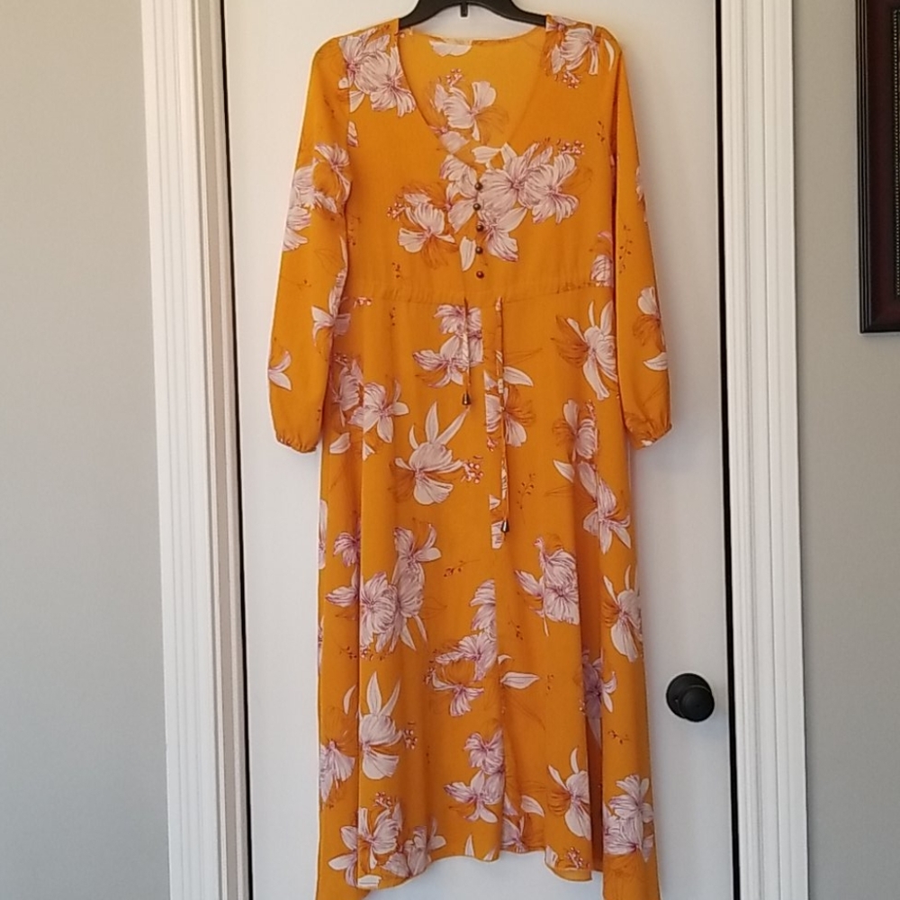 Yellow floral maxi dress with adjustable waist